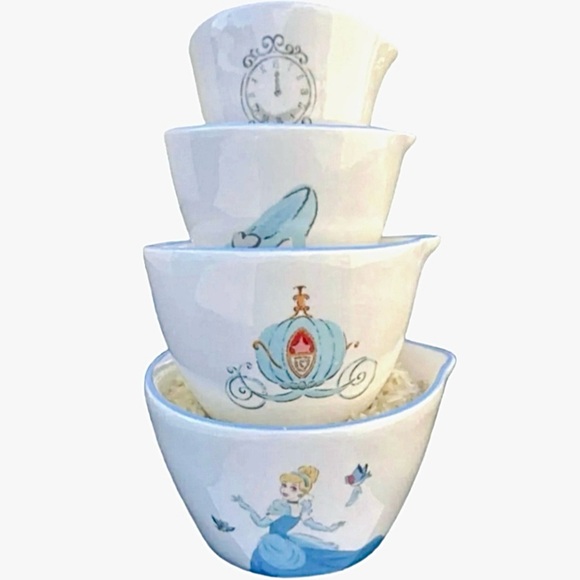 NWT Rae Dunn Disney Magical Cinderella Princess Measuring Cups Set - Picture 4 of 9